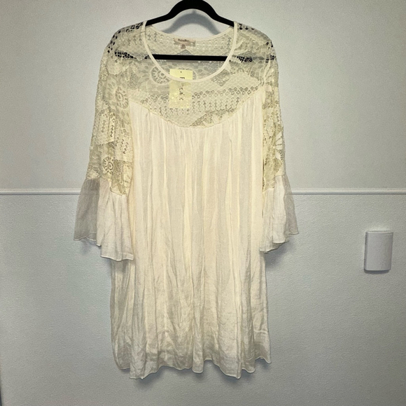 New NWT Women's Rebellion Again Dress Size 2X Ivory Lace Bell Sleeve - Picture 7 of 14